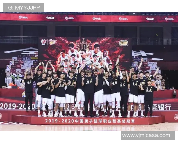 武汉篮球队总决赛之路：拼搏与荣耀交织的奋斗历程回顾